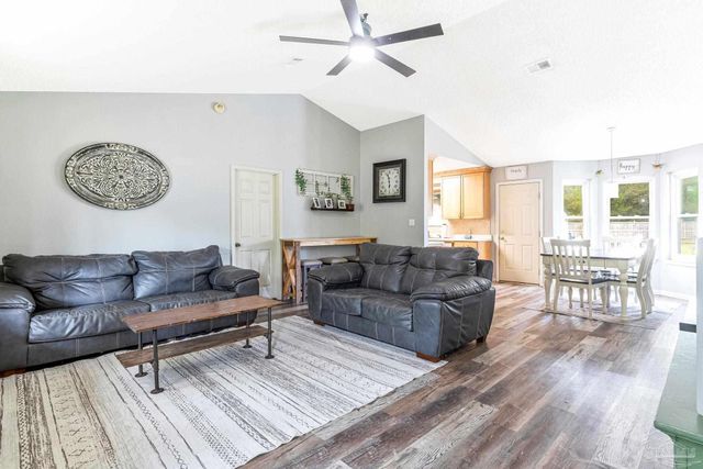 6332 Jason Dr, Milton, FL 32570