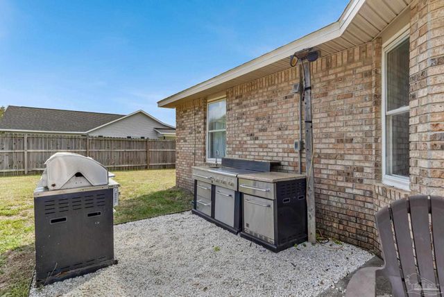 6332 Jason Dr, Milton, FL 32570