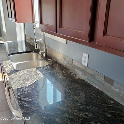 415 E HATTIE AVE, Coeur D'alene, ID 83814