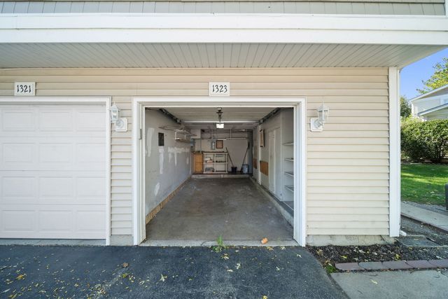 1323 Braver Court 1323, Wheeling, IL 60090