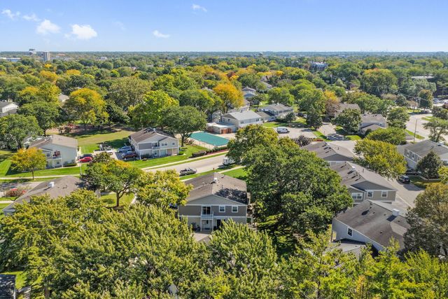 1323 Braver Court 1323, Wheeling, IL 60090