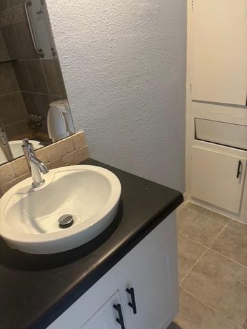 2806 Summertime Drive, Houston, TX 77045