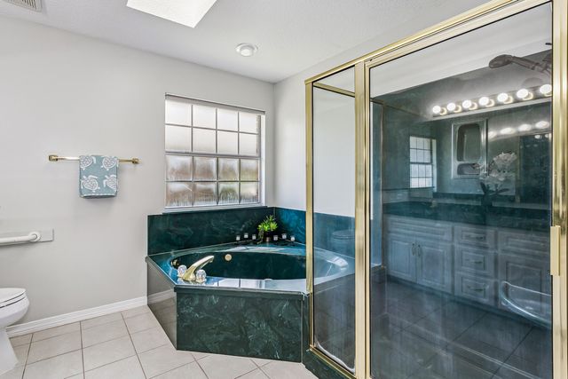 157 Kel-wen Circle, Destin, FL 32541
