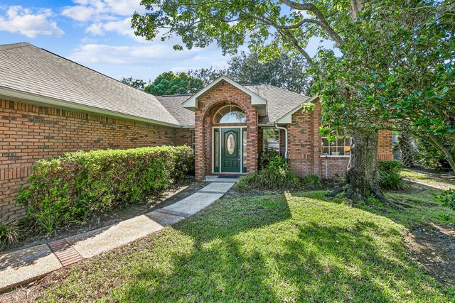 157 Kel-wen Circle, Destin, FL 32541