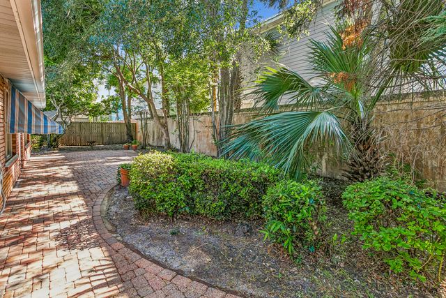 157 Kel-wen Circle, Destin, FL 32541