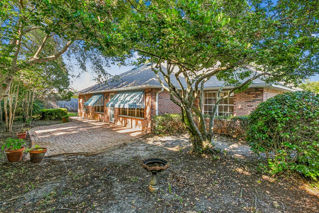 157 Kel-wen Circle, Destin, FL 32541
