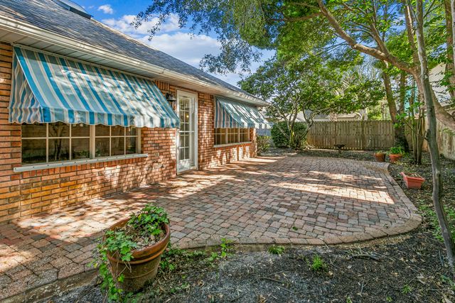 157 Kel-wen Circle, Destin, FL 32541