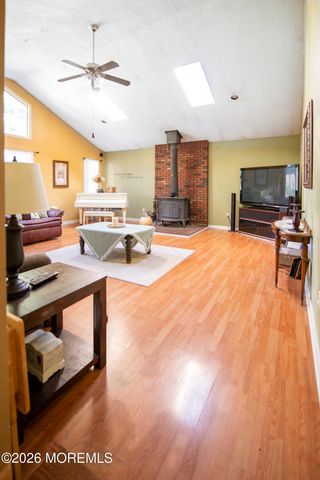 510 Signal Lane, Toms River, NJ 08755
