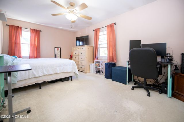 510 Signal Lane, Toms River, NJ 08755