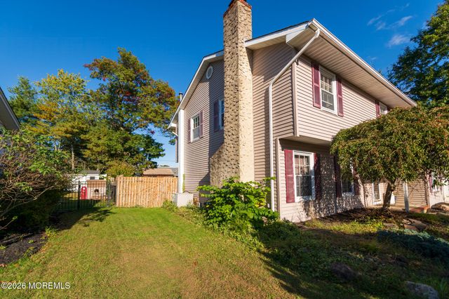 510 Signal Lane, Toms River, NJ 08755