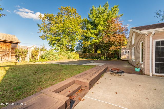 510 Signal Lane, Toms River, NJ 08755