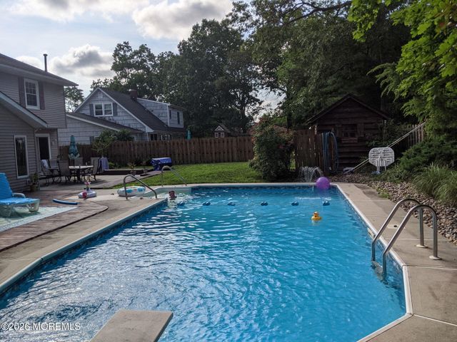 510 Signal Lane, Toms River, NJ 08755