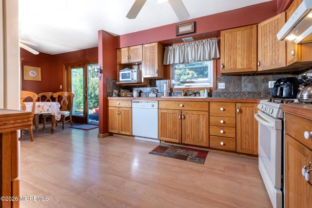 510 Signal Lane, Toms River, NJ 08755