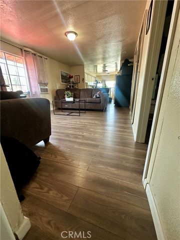 2355 Atwater Boulevard 1, Atwater, CA 95301