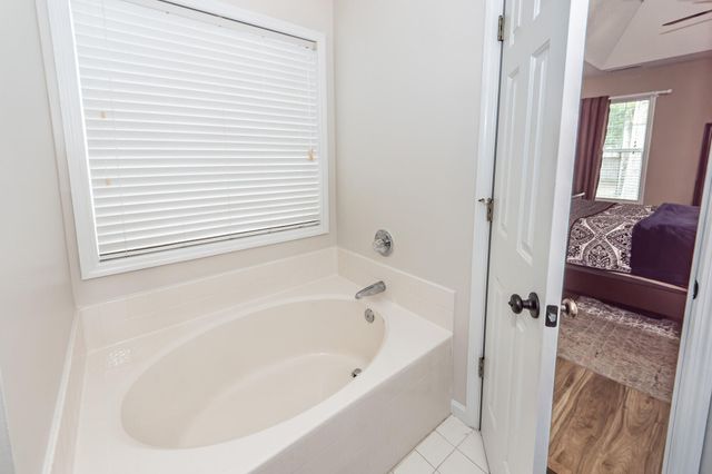 212 Hamlet Circle, Goose Creek, SC 29445