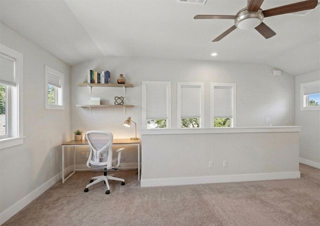 1315 W Anderson LN B, Austin, TX 78757