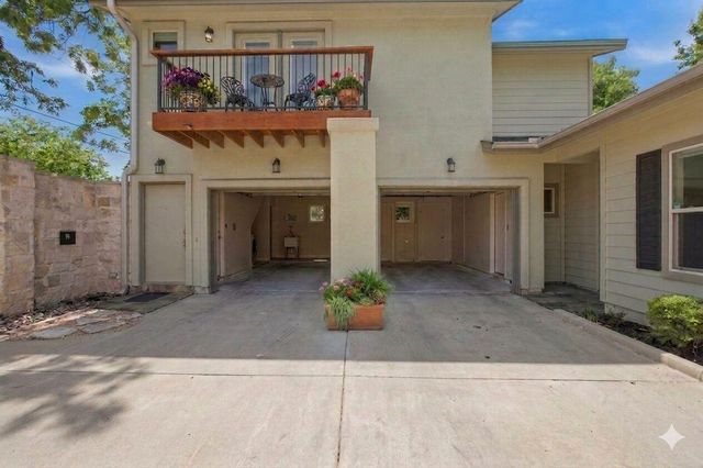 1315 W Anderson LN B, Austin, TX 78757