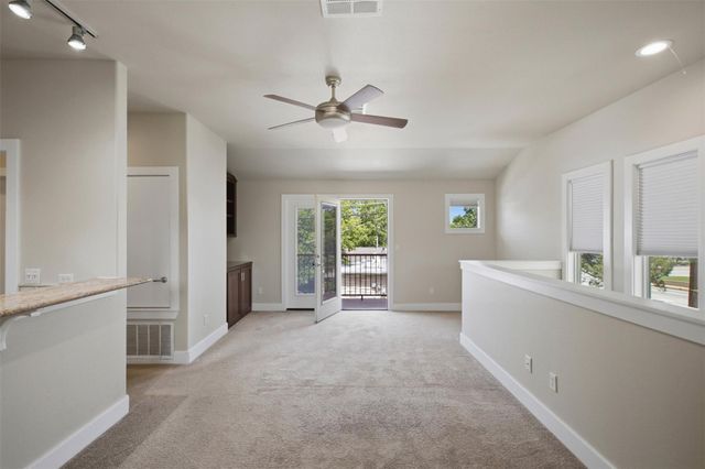 1315 W Anderson LN B, Austin, TX 78757