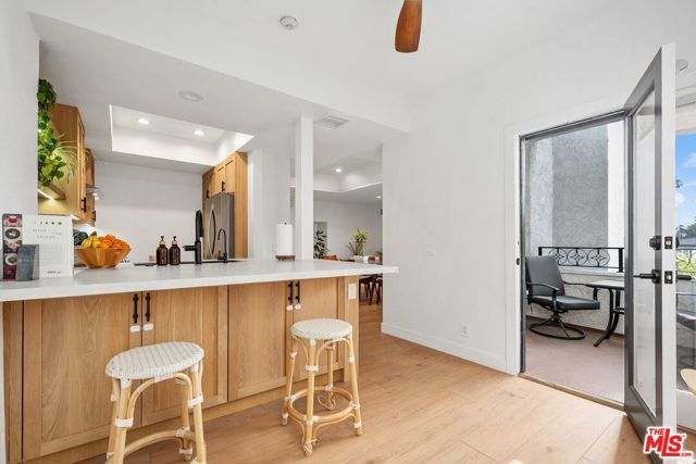 1133 9th Street 202, Santa Monica, CA 90403