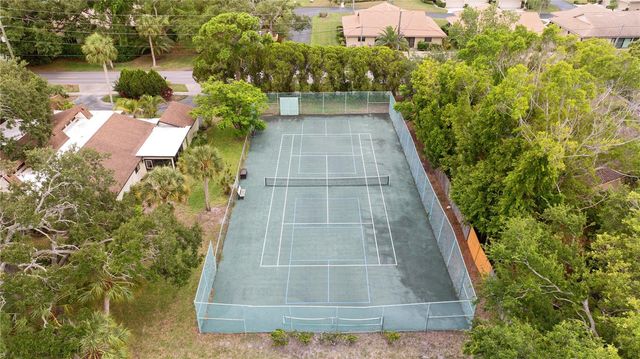 2242 CIRCLEWOOD DRIVE 24, Sarasota, FL 34231