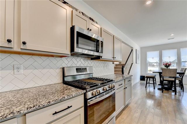 611 Sugar Prairie Bend, Lawrenceville, GA 30045