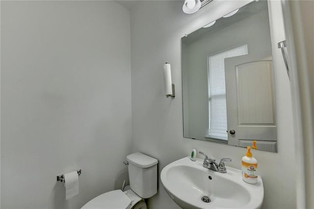 611 Sugar Prairie Bend, Lawrenceville, GA 30045