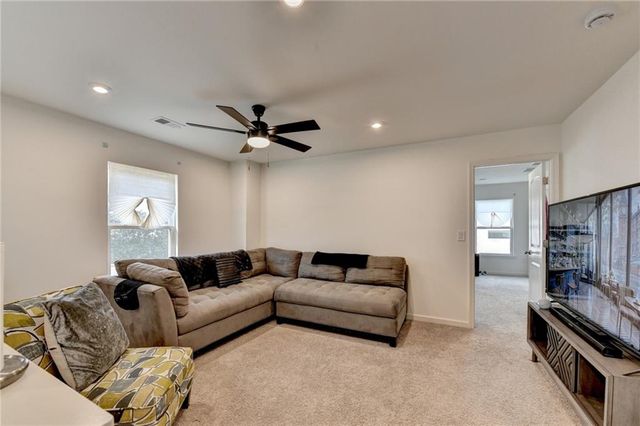 611 Sugar Prairie Bend, Lawrenceville, GA 30045