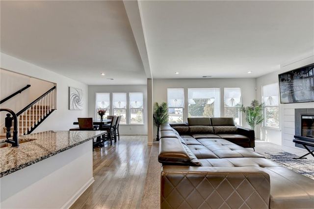 611 Sugar Prairie Bend, Lawrenceville, GA 30045