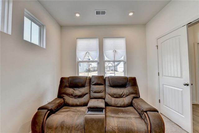 611 Sugar Prairie Bend, Lawrenceville, GA 30045