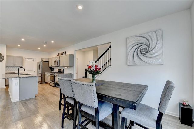 611 Sugar Prairie Bend, Lawrenceville, GA 30045