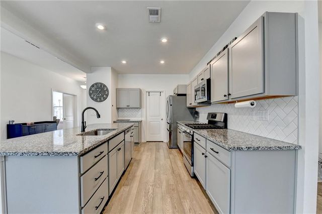 611 Sugar Prairie Bend, Lawrenceville, GA 30045