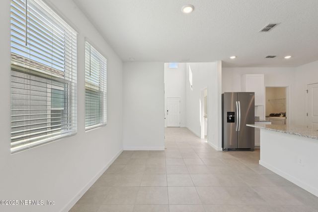 7803 CAHILL Lane, Jacksonville, FL 32219