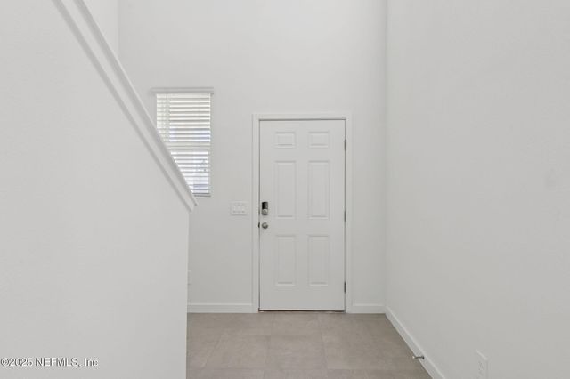 7803 CAHILL Lane, Jacksonville, FL 32219