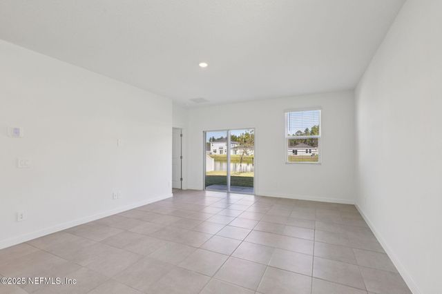 7803 CAHILL Lane, Jacksonville, FL 32219