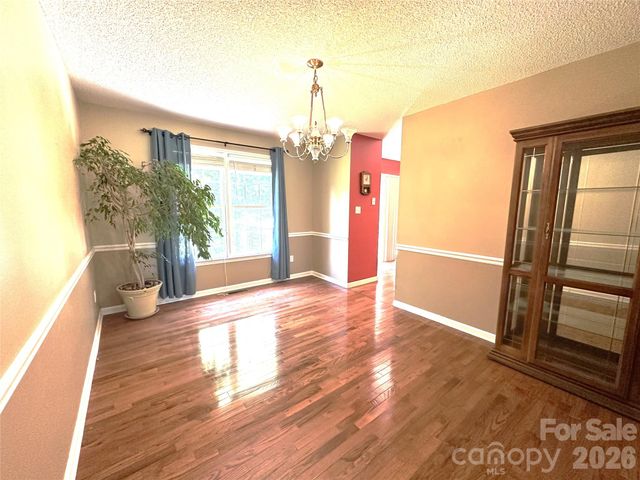1724 Wellington Avenue, Newton, NC 28658