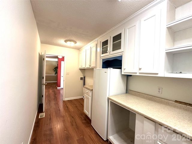 1724 Wellington Avenue, Newton, NC 28658