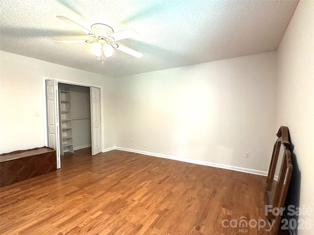 1724 Wellington Avenue, Newton, NC 28658