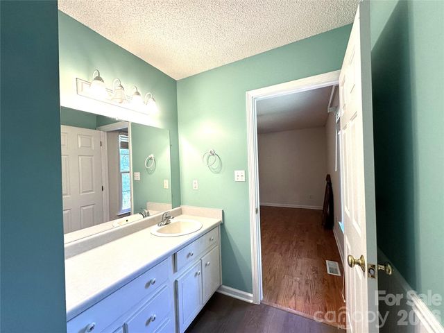 1724 Wellington Avenue, Newton, NC 28658