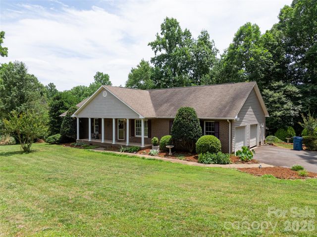 1724 Wellington Avenue, Newton, NC 28658