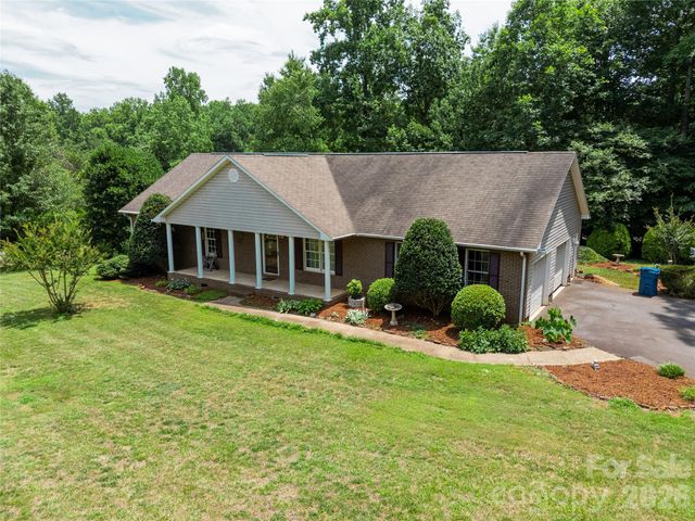 1724 Wellington Avenue, Newton, NC 28658