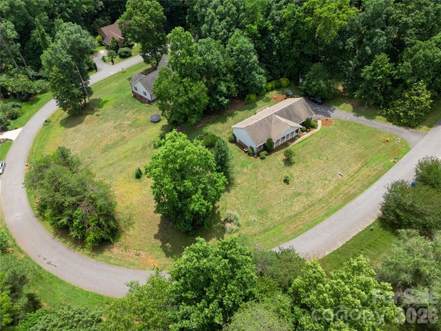 1724 Wellington Avenue, Newton, NC 28658