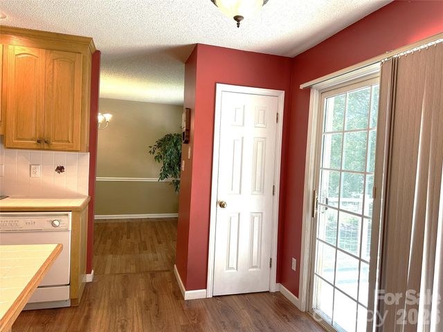 1724 Wellington Avenue, Newton, NC 28658