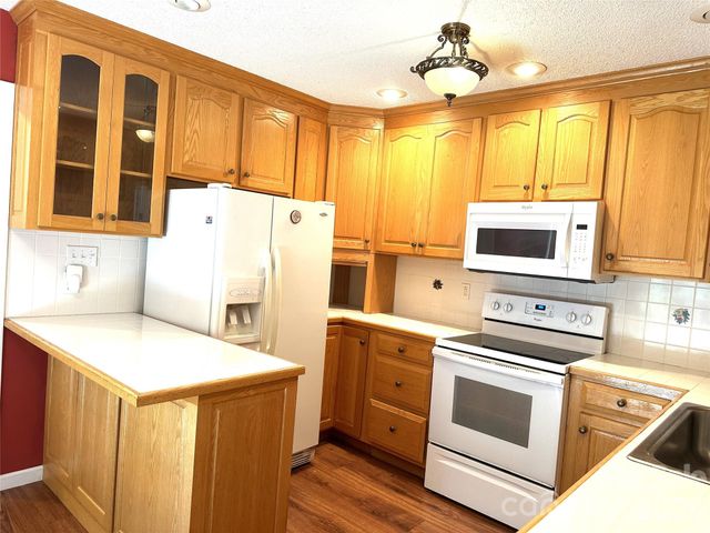 1724 Wellington Avenue, Newton, NC 28658