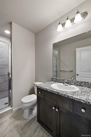 28259 Loews Drive Unit 2B, New Baltimore, MI 48051