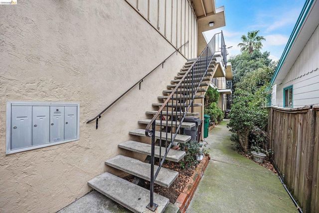3872 35Th Ave, Oakland, CA 94619