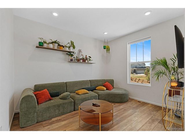 6084 N Malta St, Aurora, CO 80019