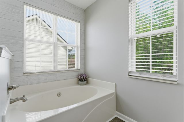 1021 Ridge Trl, Goodlettsville, TN 37072