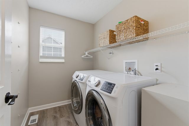 1021 Ridge Trl, Goodlettsville, TN 37072