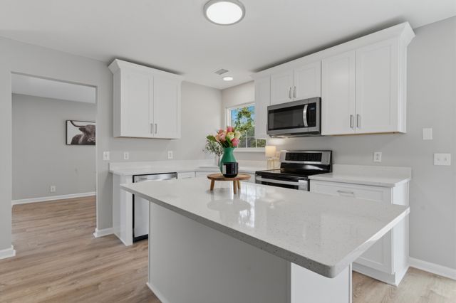 1021 Ridge Trl, Goodlettsville, TN 37072