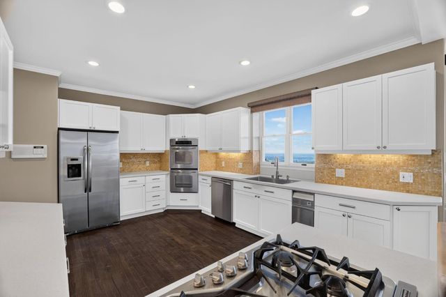 281 Powers Dr, El Dorado Hills, CA 95762